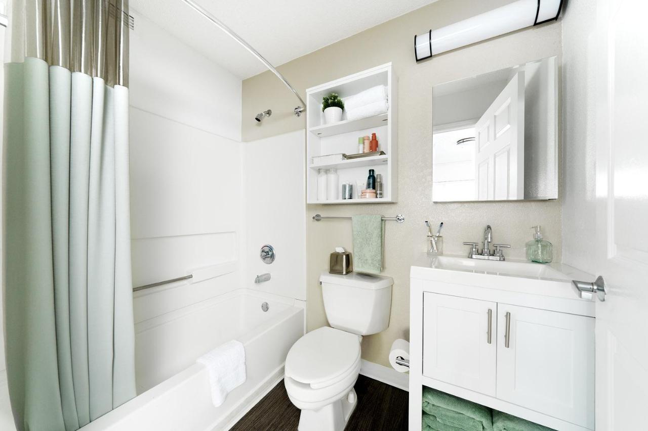Intown Suites Extended Stay Newport News Va - South Екстериор снимка